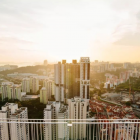 安泰新能源在同样由政府主导推动的新加坡HDB组屋屋顶光伏项目